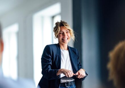 Die 5 besten Anbieter für betriebliche Weiterbildung in Krefeld – Mitarbeiterkompetenzen gezielt am Unternehmensbedarf ausrichten